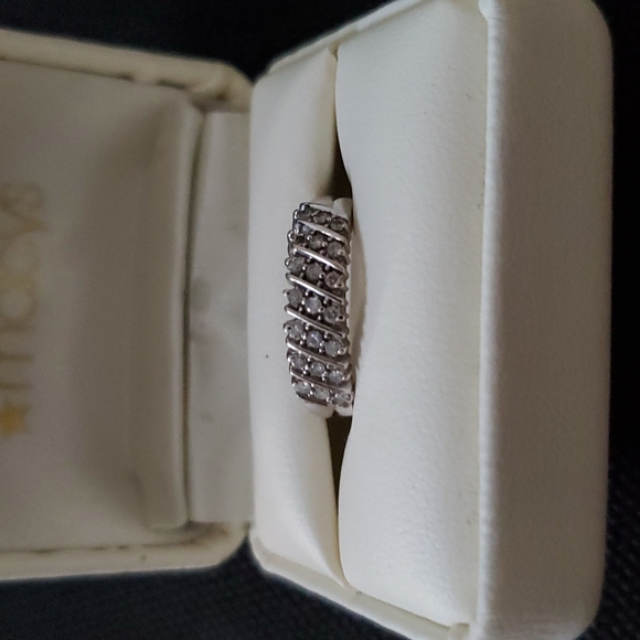 Macys Diamond 3 Row 14k White Gold Ring - Size 6 Used - Picture 7 of 12